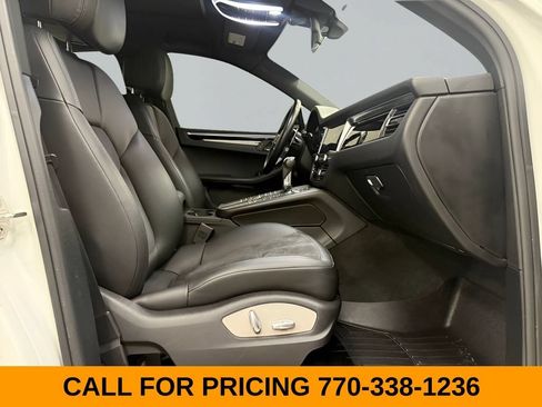 Used 2020 Porsche Macan AWD/4WD image 28