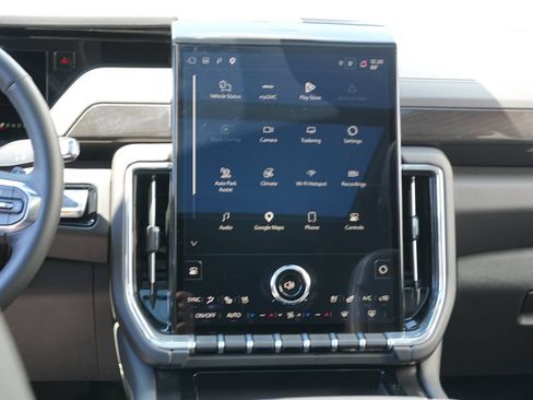 Used 2025 GMC Yukon XL Elevation w/ Elevation Premium Package AWD/4WD image 23