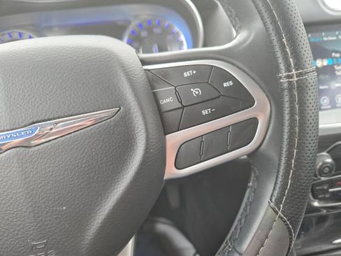 Used 2019 Chrysler 300 Touring w/ Driver Convenience Group RWD image 15