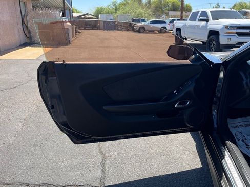 Used 2013 Chevrolet Camaro SS RWD image 27