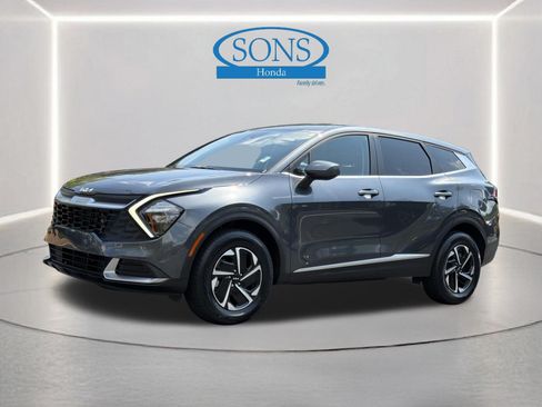 Used 2023 Kia Sportage LX AWD/4WD image 18