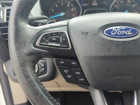 Used 2017 Ford Escape Titanium FWD image 15