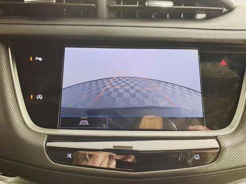 Certified 2025 Cadillac XT5 Premium Luxury image 19