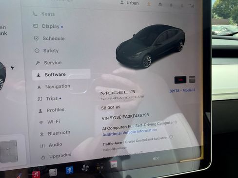 Used 2019 Tesla Model 3 Standard Range Plus RWD image 32