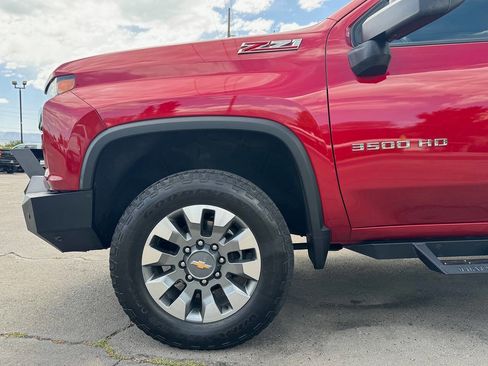 Used 2022 Chevrolet Silverado 3500 LT w/ All Star Edition AWD/4WD image 11