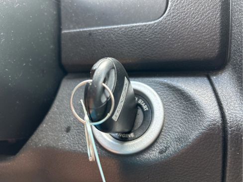 Certified 2021 RAM 1500 Classic SLT AWD/4WD image 18