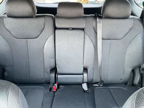 Used 2020 Hyundai Santa Fe SEL image 17