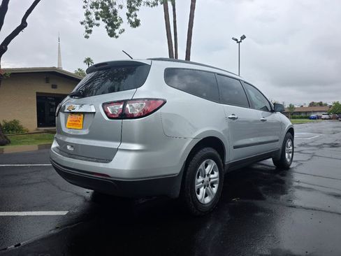 Used 2017 Chevrolet Traverse LS image 8