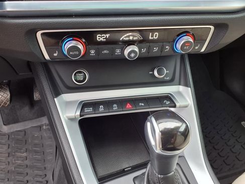 Used 2021 Audi Q3 2.0T Premium image 34