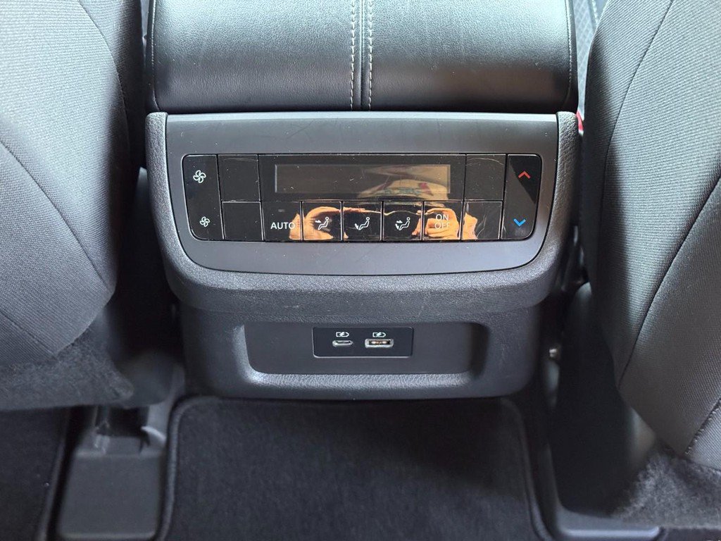 Used 2022 Nissan Pathfinder SV AWD/4WD image 13