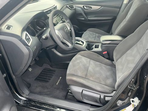 Used 2016 Nissan Rogue S FWD image 5