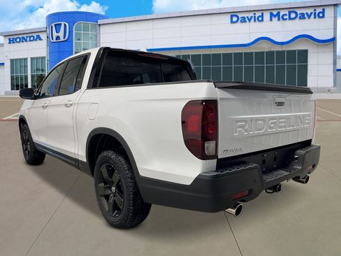 New 2026 Honda Ridgeline Black Edition image 4