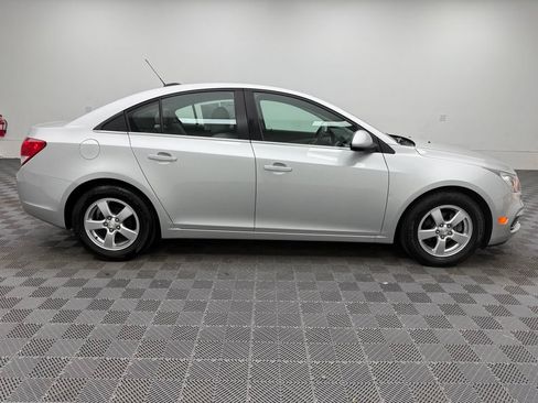 Used 2016 Chevrolet Cruze LT FWD image 7