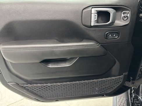 Used 2023 Jeep Wrangler Unlimited Sahara w/ Cold Weather Group image 20