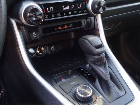 Used 2025 Toyota RAV4 XLE w/ Convenience Package AWD/4WD image 16