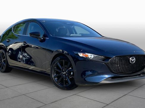 Used 2024 MAZDA MAZDA3 s FWD image 3