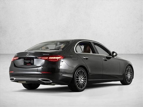 Used 2022 Mercedes-Benz C 300 4MATIC Sedan image 5