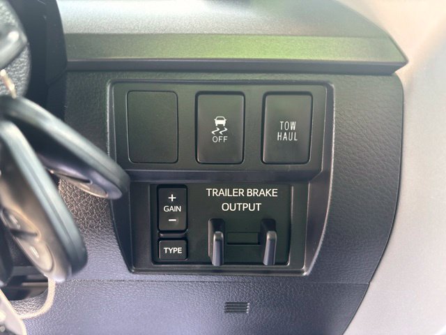 Used 2017 Toyota Tundra SR5 w/ TRD Off Road Package AWD/4WD image 11