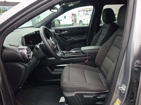 Used 2025 Chevrolet Equinox LT FWD image 9