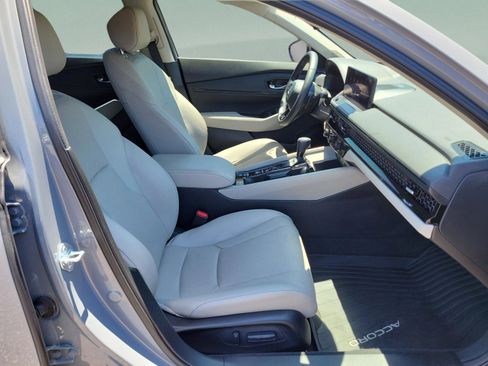 Used 2025 Honda Accord EX-L image 18