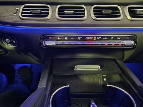 Used 2025 Mercedes-Benz GLE 350 4MATIC image 17