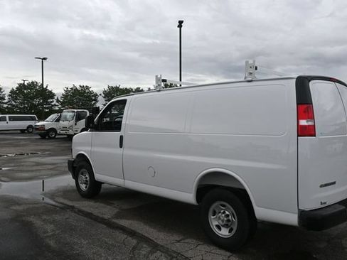 New 2026 Chevrolet Express 2500 w/ Driver Convenience Package RWD image 18
