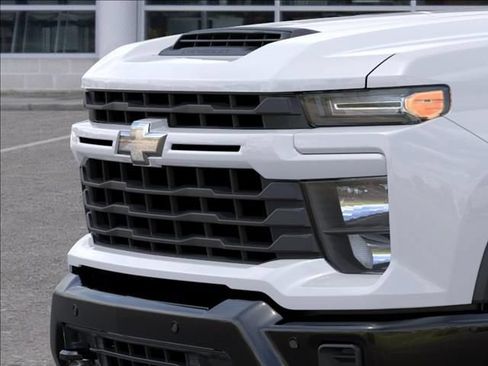 New 2026 Chevrolet Silverado 2500 Custom w/ Custom Value Package AWD/4WD image 13