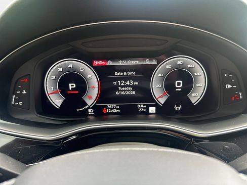 Used 2025 Audi Q7 3.0T Premium Plus AWD/4WD image 11