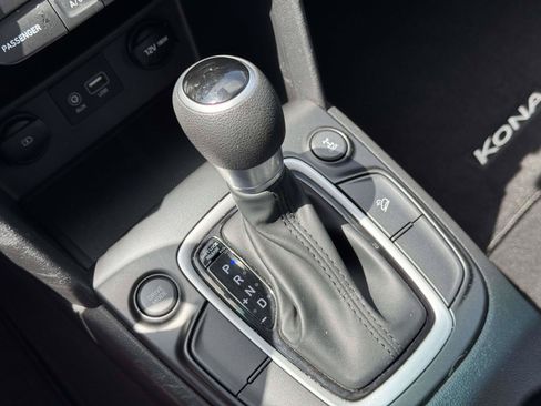 Used 2019 Hyundai Kona SE AWD/4WD image 27