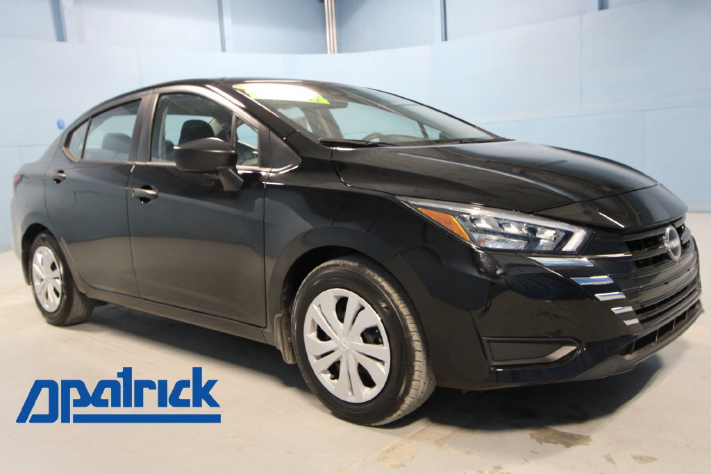 Used 2025 Nissan Versa S w/ Trunk Package FWD image 1