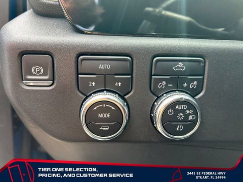 Used 2022 GMC Sierra 1500 Elevation AWD/4WD image 16