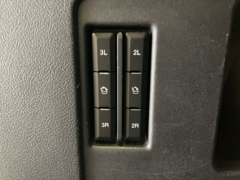 Used 2024 Ford Expedition Max XLT image 34