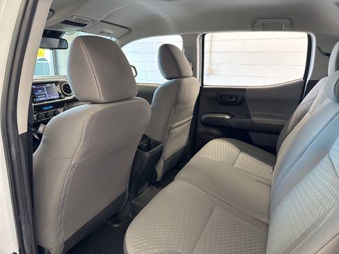 Used 2022 Toyota Tacoma SR5 image 41