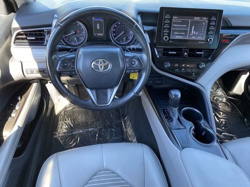 Used 2021 Toyota Camry SE w/ Carpet Mat Package (TMS) image 22
