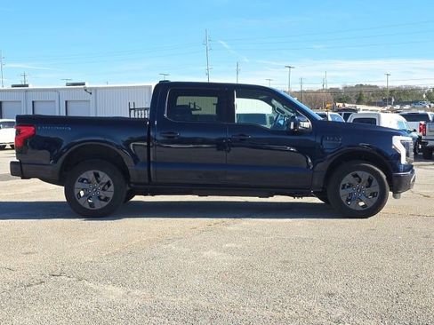 Used 2023 Ford F150 Lightning Lariat w/ Equipment Group 511A High image 6