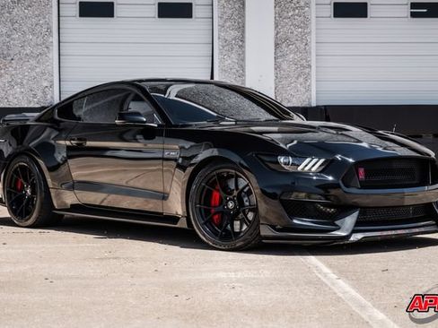 Used 2017 Ford Mustang Shelby GT350 w/ Electronics Package RWD image 38