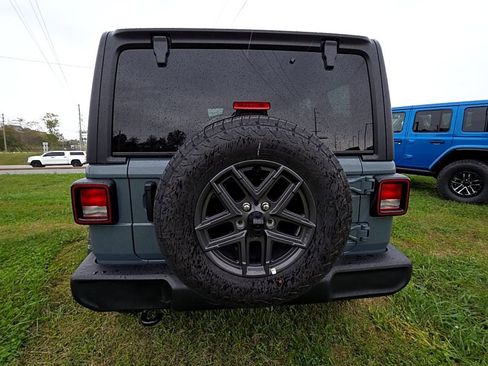 New 2026 Jeep Wrangler Unlimited Sport image 8