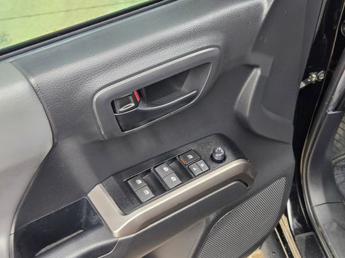 Used 2023 Toyota Tacoma SR5 image 12