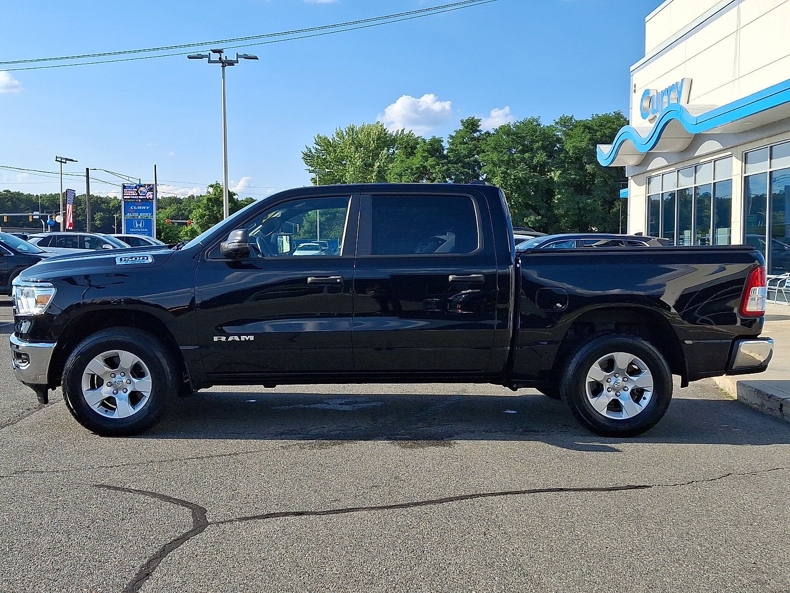 Used 2023 RAM 1500 Big Horn AWD/4WD image 7