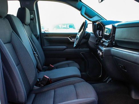 Used 2025 GMC Sierra 1500 Elevation image 38