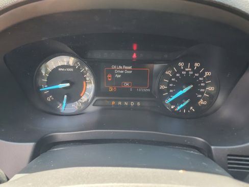 Certified 2018 Ford Explorer XLT FWD image 19