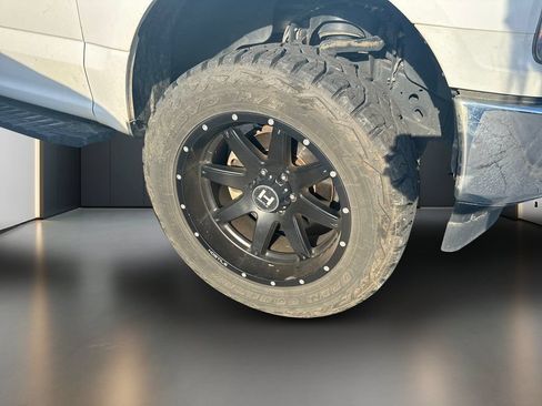 Used 2018 Ford F150 XLT AWD/4WD image 10
