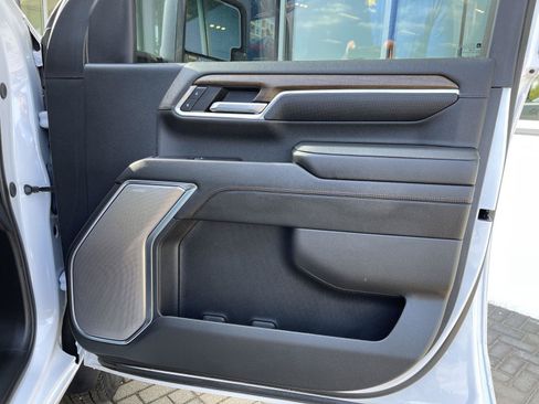 Used 2024 Chevrolet Silverado 3500 High Country w/ High Country Premium Package AWD/4WD image 37