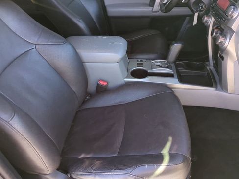 Used 2013 Toyota 4Runner SR5 image 21