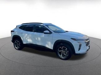 Used 2025 Chevrolet Trax LT video 2