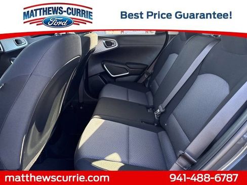 Used 2025 Kia Soul LX FWD image 12