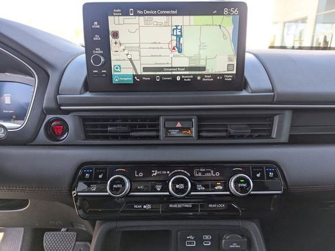 Used 2025 Honda Pilot Black Edition image 20