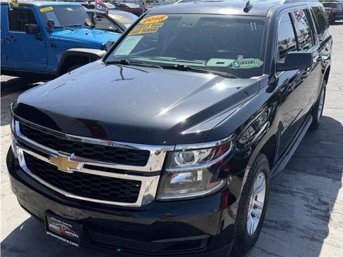 Used 2018 Chevrolet Suburban LT AWD/4WD image 9