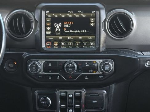 Used 2022 Jeep Wrangler Unlimited Sport w/ Sun And Sound Package AWD/4WD image 15