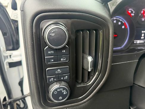 Used 2020 Chevrolet Silverado 1500 W/T w/ WT Fleet Convenience Package AWD/4WD image 17